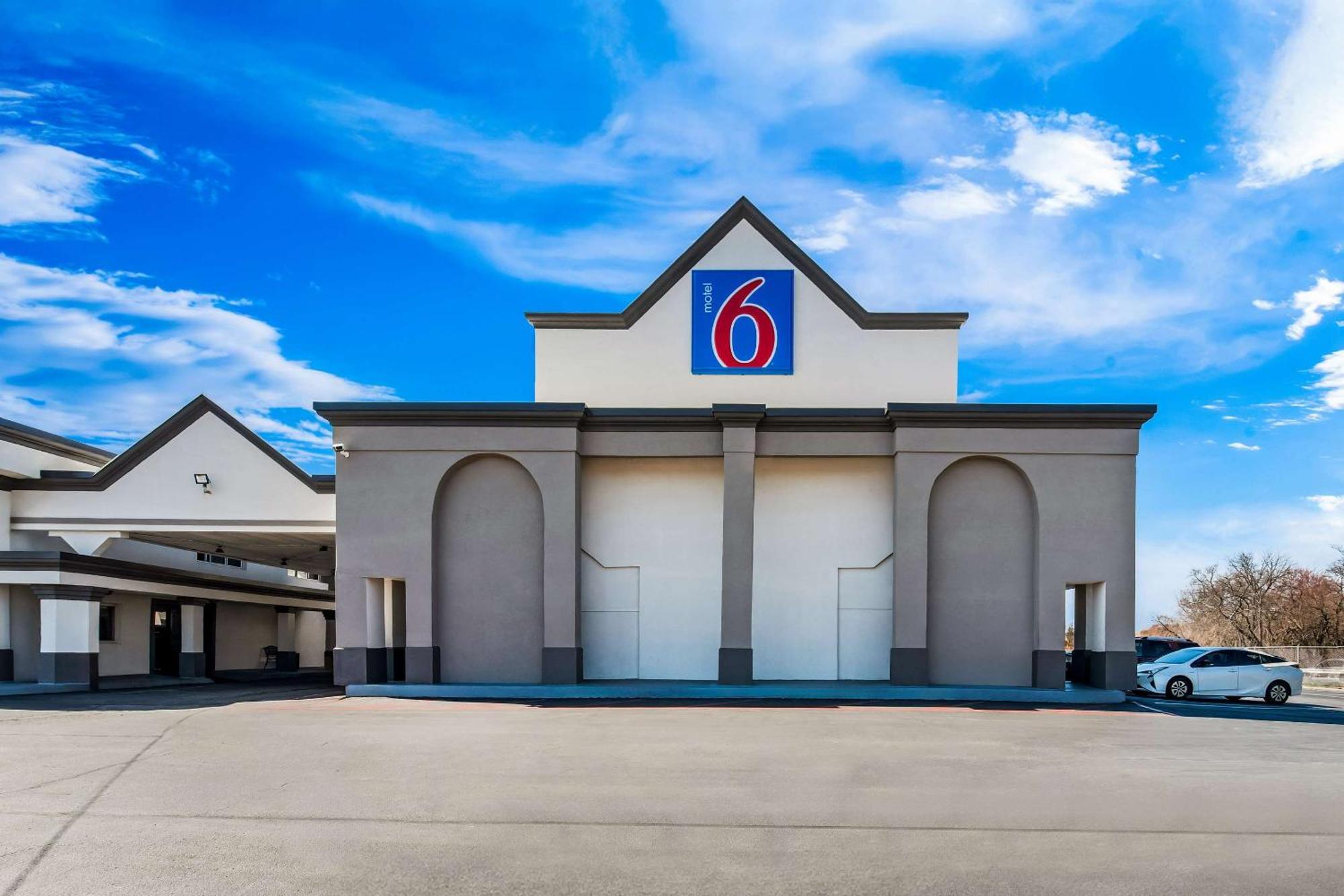 Motel 6 Lester - Philadelphia Airport Exterior foto